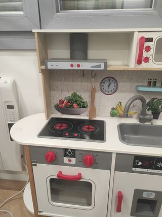 Cocinita de madera para niños