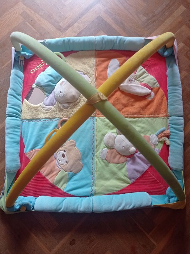 Manta de juegos para bebé con arcos
