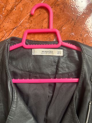 Chaqueta cuero Mango negra