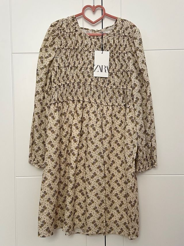 Vestido Zara floral manga larga