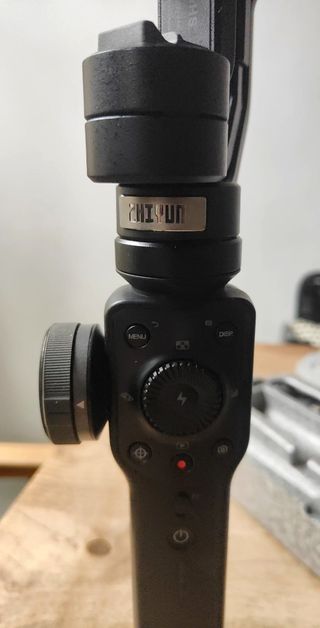 Estabilizador Zhiyun Smooth 4