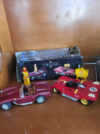 Set di 2 macchinine giocattolo Ferrari Classic