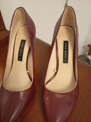 Zapatos de tacón Zara burdeos talla 38