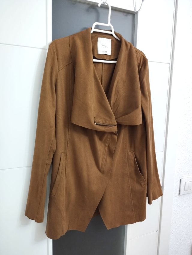 Chaqueta de antelina MANGO