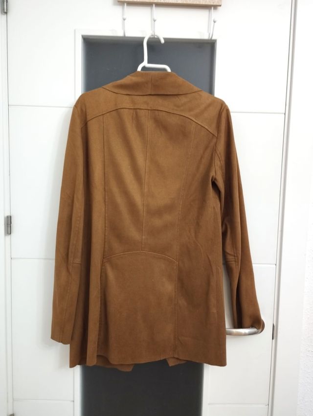 Chaqueta de antelina MANGO