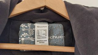 Chubasquero mujer Quechua negro