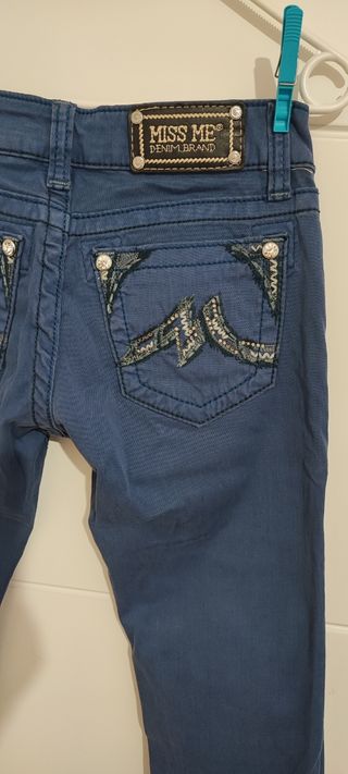 Pantalones pitillo Miss Me azules nuevos Talla 26