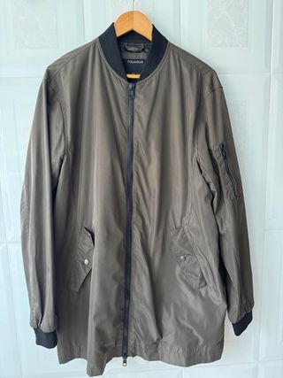 Chaqueta bomber Pull&Bear verde militar 