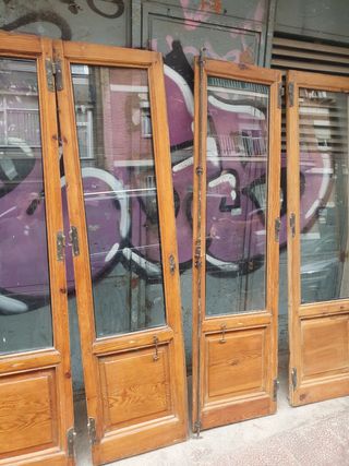Puertas de madera antiguas con cristal climalit