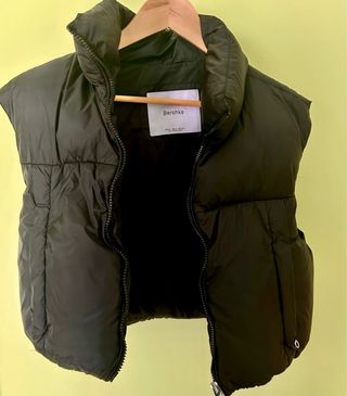 Chaleco acolchado Bershka negro