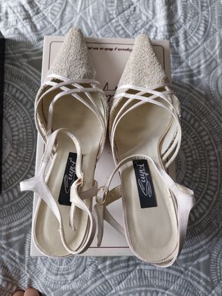 Zapatos de tacón Guyi talla 41