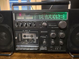 Radiocassette Sanyo M9998K 