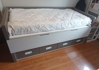 Cama juvenil con cajones, mesa estudio y librería.