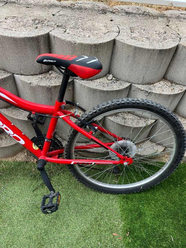 Bicicleta B-PRO 24 Roja