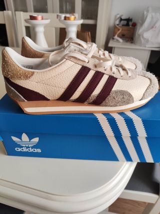 Adidas country og talla 41 1/3