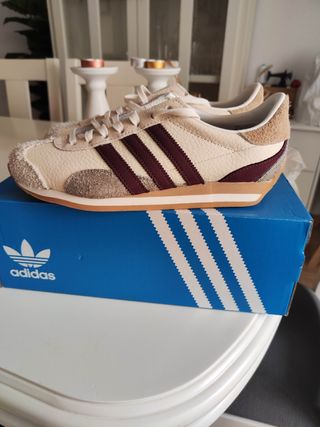 Adidas country og talla 41 1/3