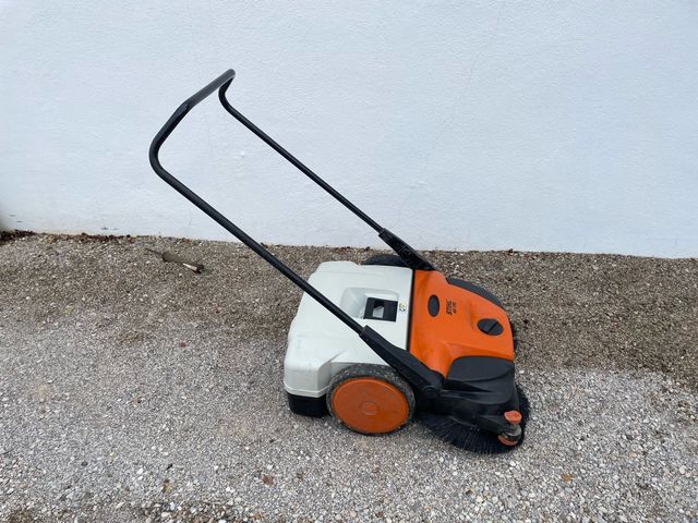 BARREDORA STIHL KG 770