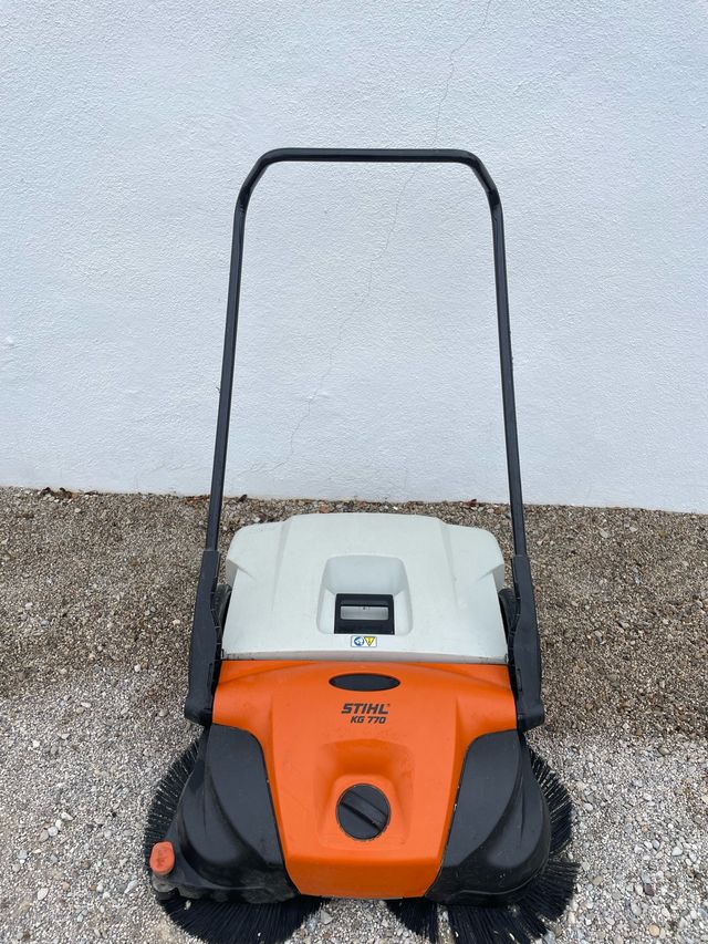 BARREDORA STIHL KG 770