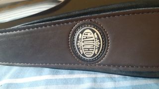 Bajo Cort 5 cuerdas negro + funda
