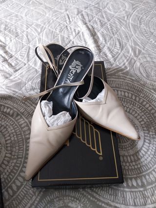 Zapatos Menta Elegantes Talla 41 Beige