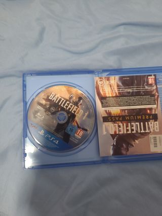 PS4 (PlayStation 4) Negra + 1 Mando + 3 Juegos