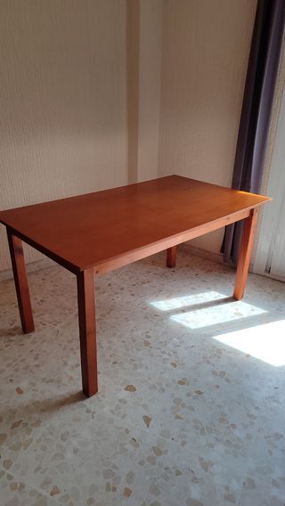 Mesa de comedor de madera - Buen estado