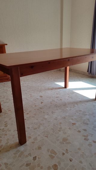 Mesa de comedor de madera - Buen estado