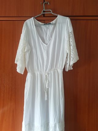 Vestido blanco largo de verano. 