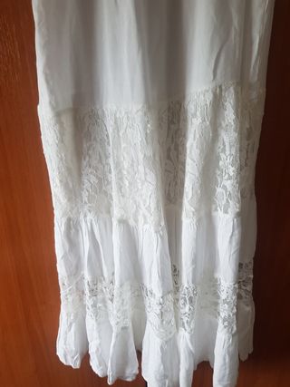 Vestido blanco largo de verano. 