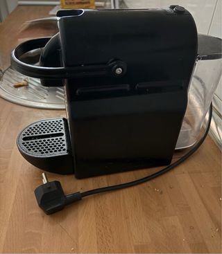 Cafetera Nespresso DeLonghi Negra