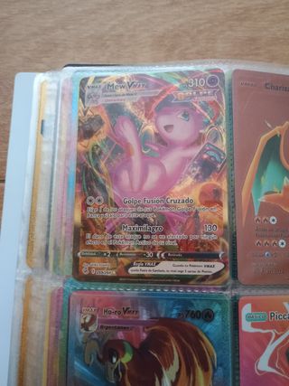 Pokémon TCG: Brilliant Stars + 2 cartas metálicas