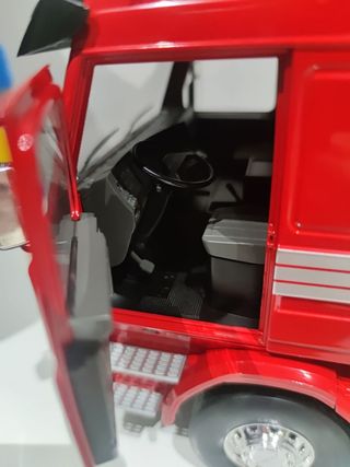 Camión Scania 1/18
