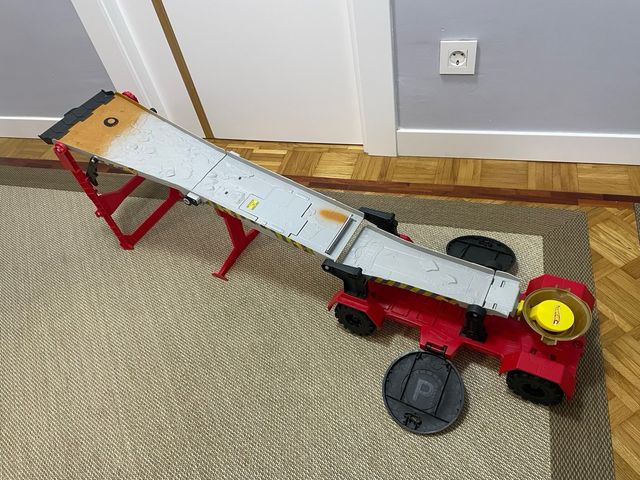 Pista Hot Wheels Monster Truck