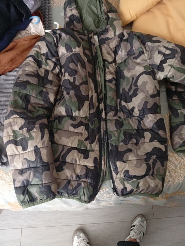Cazadora niño Zara camuflaje,talla 13 años
