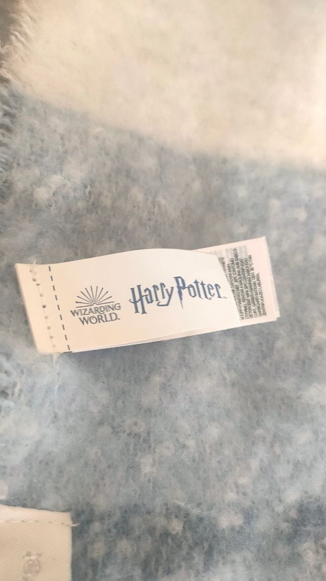Bufanda Harry Potter Azul y Blanca 
180× 51 cm