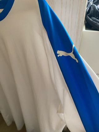 Camiseta deportiva Puma blanca y azul
