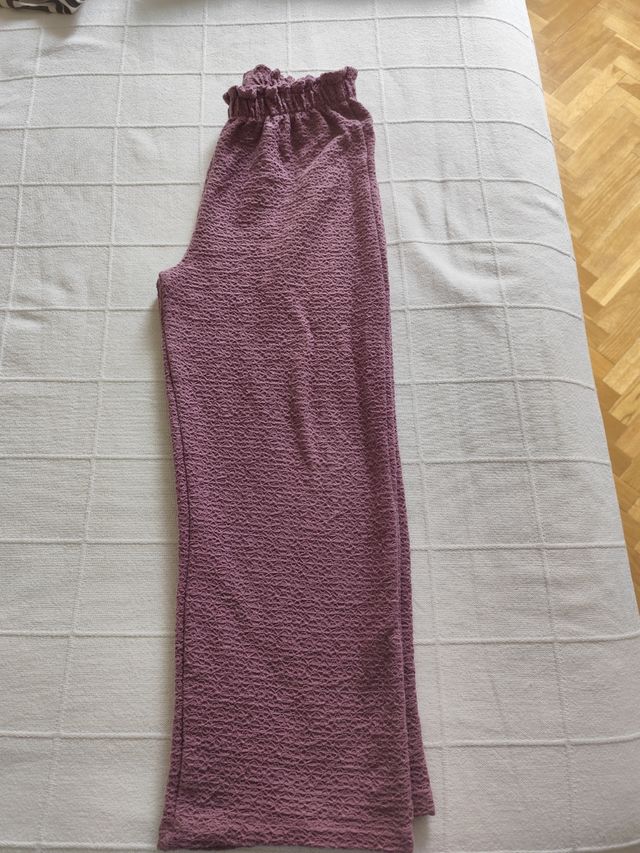 Conjunto niña 8 años . Camiseta y pantalón ancho.