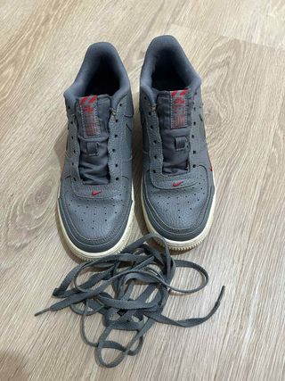 Zapatillas Nike Air Force 1 Gris/Rojo