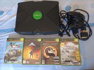 Xbox Clásica Negra + 4 Juegos