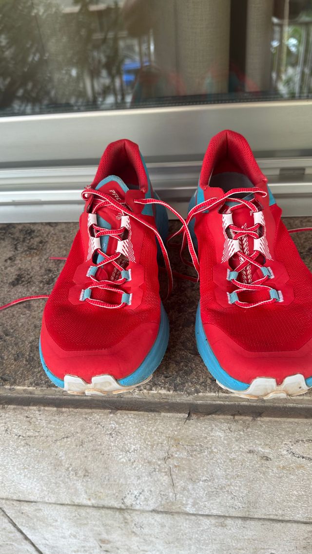 Zapatillas La Sportiva Trail Running Rojas y Azule