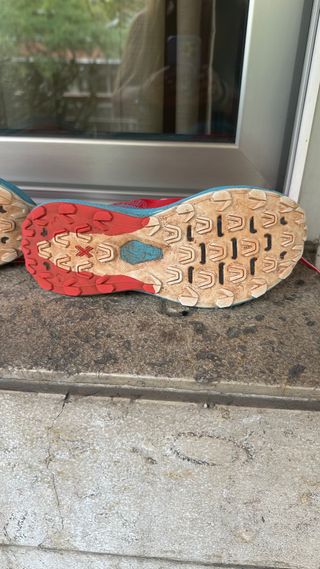 Zapatillas La Sportiva Trail Running Rojas y Azule