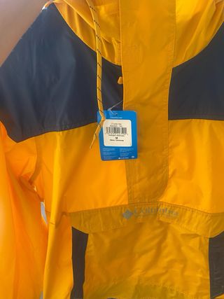 Cortavientos Columbia Amarillo y Azul