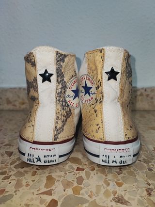 Converse Chuck Taylor Piel Serpiente Beige/Blanco