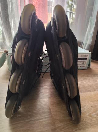 Patines Oxelo negros con detalles rosas