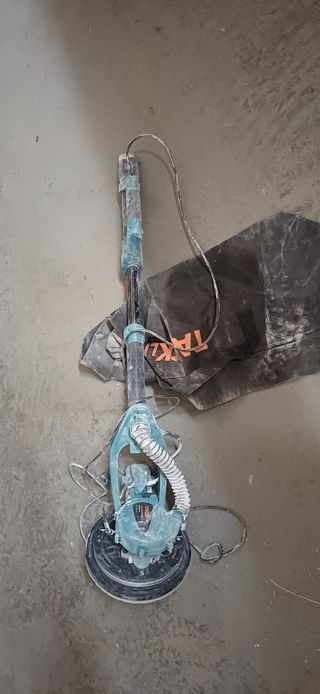 Lijadora de pared con discos de lijado