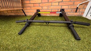 Barra de dominadas multifuncional