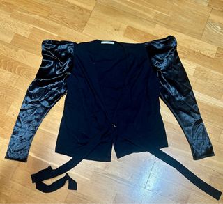 Top Uterqüe Negro inspiracion Yves Saint Laurent