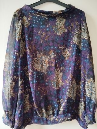 Blusa gasa estampada floral multicolor