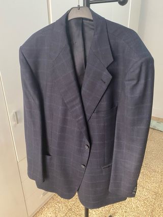 Americana de caballero azul marino