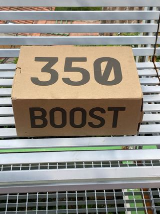 Adidas Yeezy Boost 350 V2 Talla 44.5